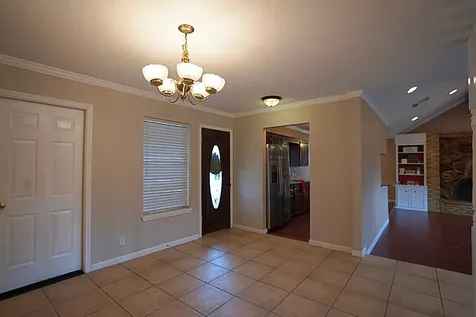209 Dogwood Street Lake Jackson TX 77566