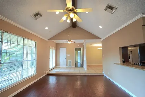 209 Dogwood Street Lake Jackson TX 77566