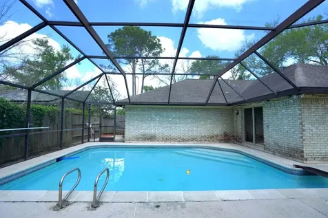209 Dogwood Street Lake Jackson TX 77566