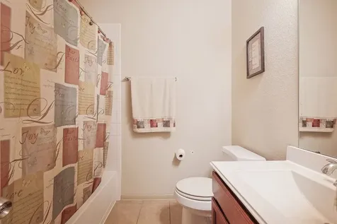 5804 Lawrence Court Pearland TX 77584