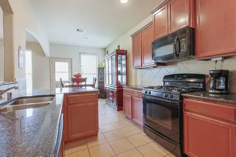 5804 Lawrence Court Pearland TX 77584