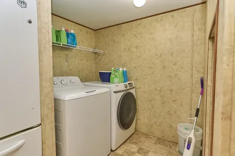 1003 Nunez Street Beasley TX 77417