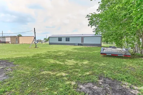 1003 Nunez Street Beasley TX 77417