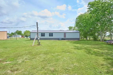 1003 Nunez Street Beasley TX 77417