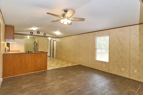 1003 Nunez Street Beasley TX 77417