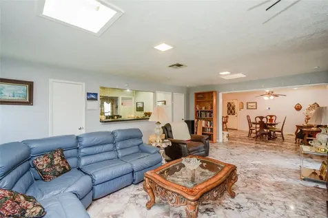 1022 Saddle Rock Drive Houston TX 77088