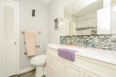 1022 Saddle Rock Drive Houston TX 77088