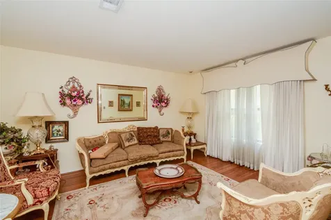 1022 Saddle Rock Drive Houston TX 77088