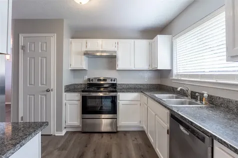 76 Hickory Oak Drive The Woodlands TX 77381