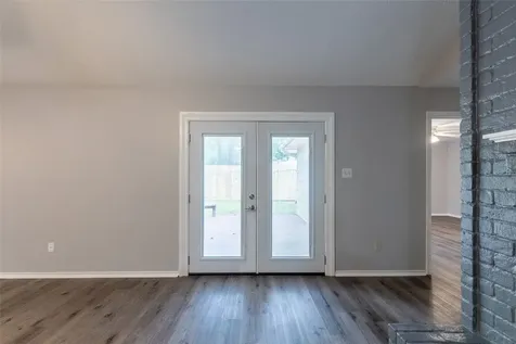 76 Hickory Oak Drive The Woodlands TX 77381