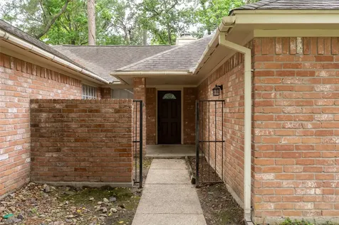 76 Hickory Oak Drive The Woodlands TX 77381