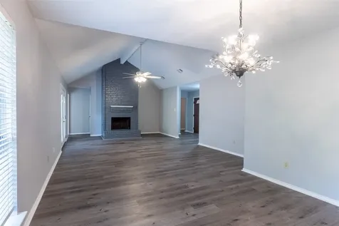 76 Hickory Oak Drive The Woodlands TX 77381