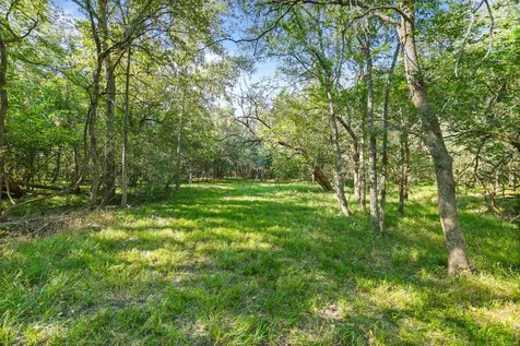 7462 County Road 284 Edna TX 77957