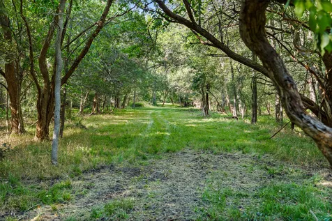 7462 County Road 284 Edna TX 77957
