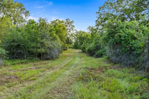 7462 County Road 284 Edna TX 77957