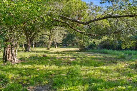 7462 County Road 284 Edna TX 77957