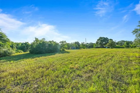 7462 County Road 284 Edna TX 77957