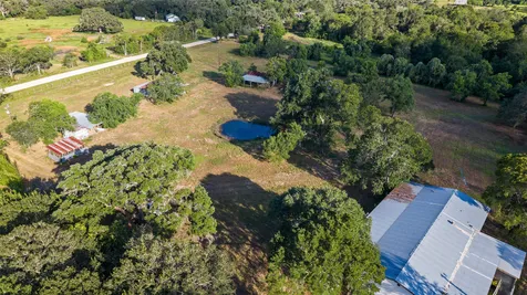 7462 County Road 284 Edna TX 77957