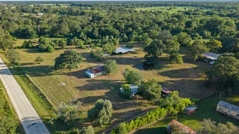 7462 County Road 284 Edna TX 77957