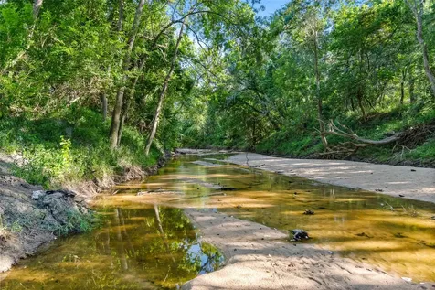 7462 County Road 284 Edna TX 77957