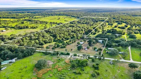 7462 County Road 284 Edna TX 77957