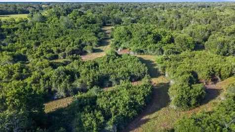 7462 County Road 284 Edna TX 77957