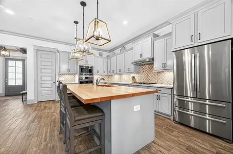 2072 Laurie Darlin Drive Conroe TX 77384