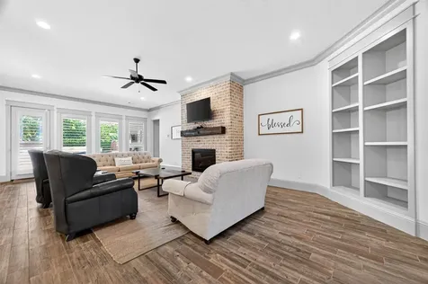 2072 Laurie Darlin Drive Conroe TX 77384
