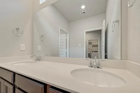 1521 Beach Oak Drive Houston TX 77084