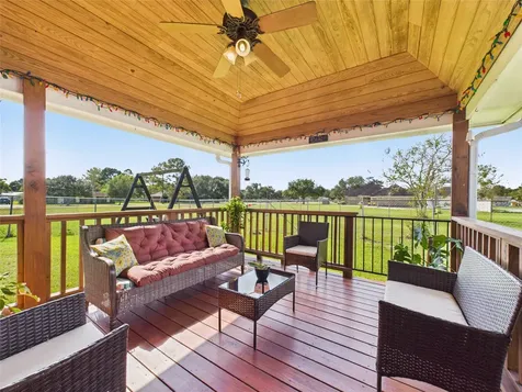 1236 County Road 634 Alvin TX 77511