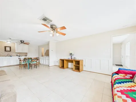 1236 County Road 634 Alvin TX 77511