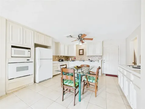 1236 County Road 634 Alvin TX 77511
