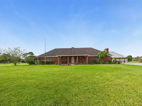 1236 County Road 634 Alvin TX 77511