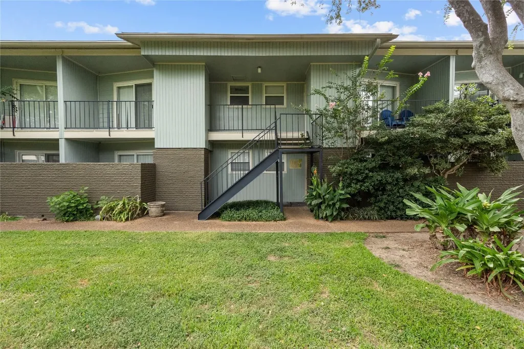 102 Strand Street 4 Galveston TX 77550