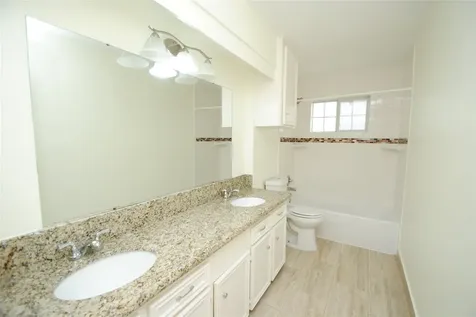11511 Creekhurst Drive Houston TX 77099