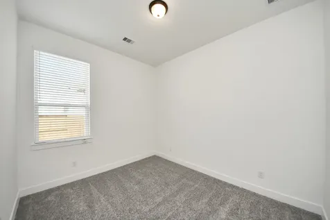 9438 Chateau Hill Iowa Colony TX 77578