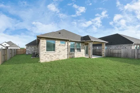 9438 Chateau Hill Iowa Colony TX 77578