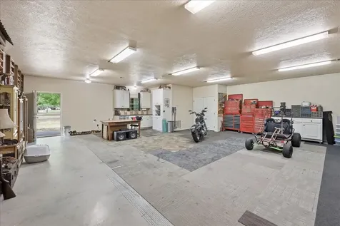 665 County Road 1270 Warren TX 77664
