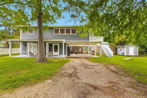 155 Goldenrod Livingston TX 77351
