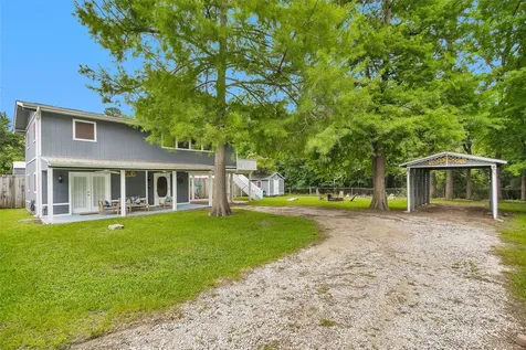 155 Goldenrod Livingston TX 77351