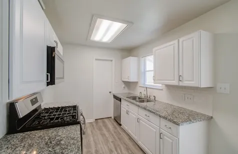 15611 La Casa Lane Houston TX 77062
