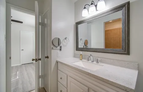 15611 La Casa Lane Houston TX 77062