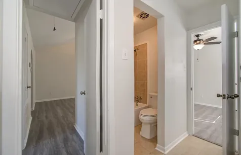15611 La Casa Lane Houston TX 77062