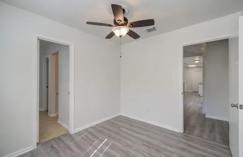 15611 La Casa Lane Houston TX 77062