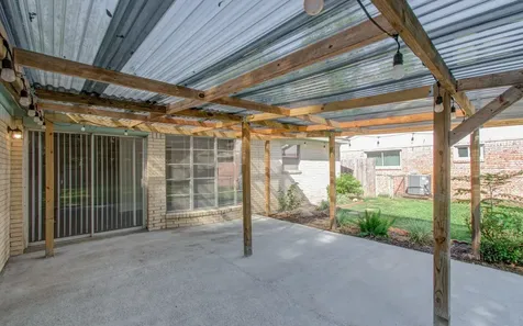 15611 La Casa Lane Houston TX 77062