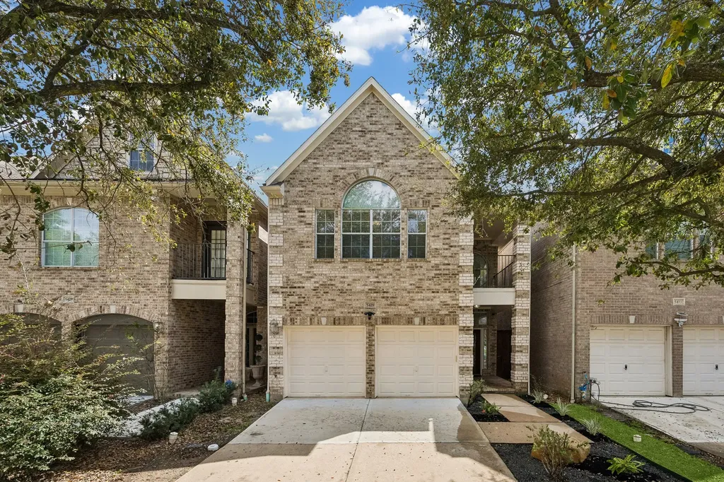 5429 Fairdale Lane Houston TX 77056