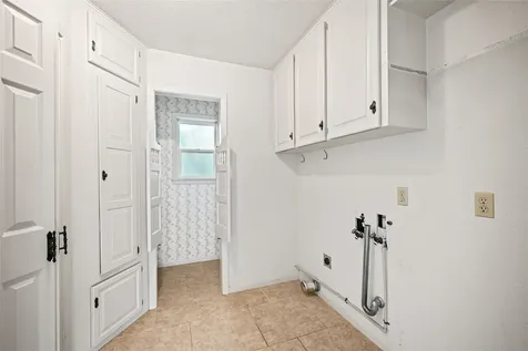 315 E Fannin Street La Grange TX 78945