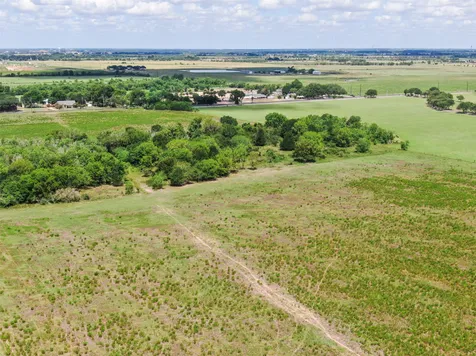 98 Ac Fields Store Road Waller TX 77484