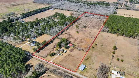 518 County Road 677 Dayton TX 77535