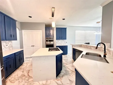 2819 Lake Shore Harbour Drive Missouri City TX 77459
